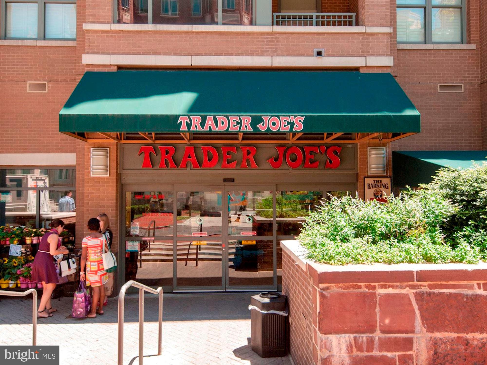 1230 23rd Street Northwest, Unit 909 Washington, DC 20037 - Photo 4 of 30 Trader Joes