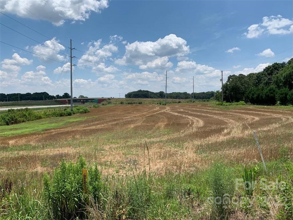 2914 Heath Davis Road Monroe, NC 28110 - Photo 5 of 6 a view of a basket ball ground