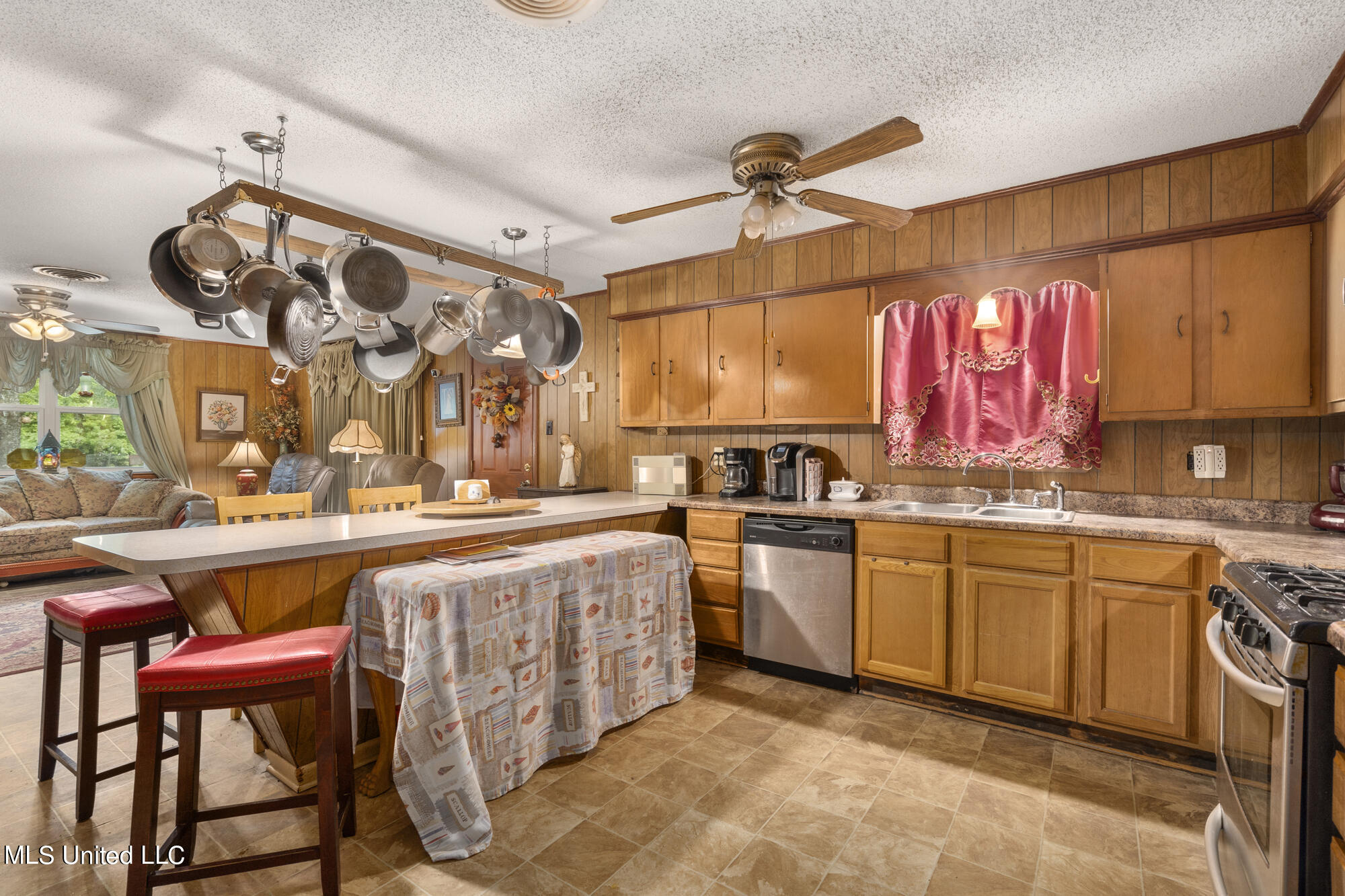 22472 Bells Ferry Road Pass Christian, MS 39571 - Photo 12 of 33 17_ ghubphoto_016.jpg