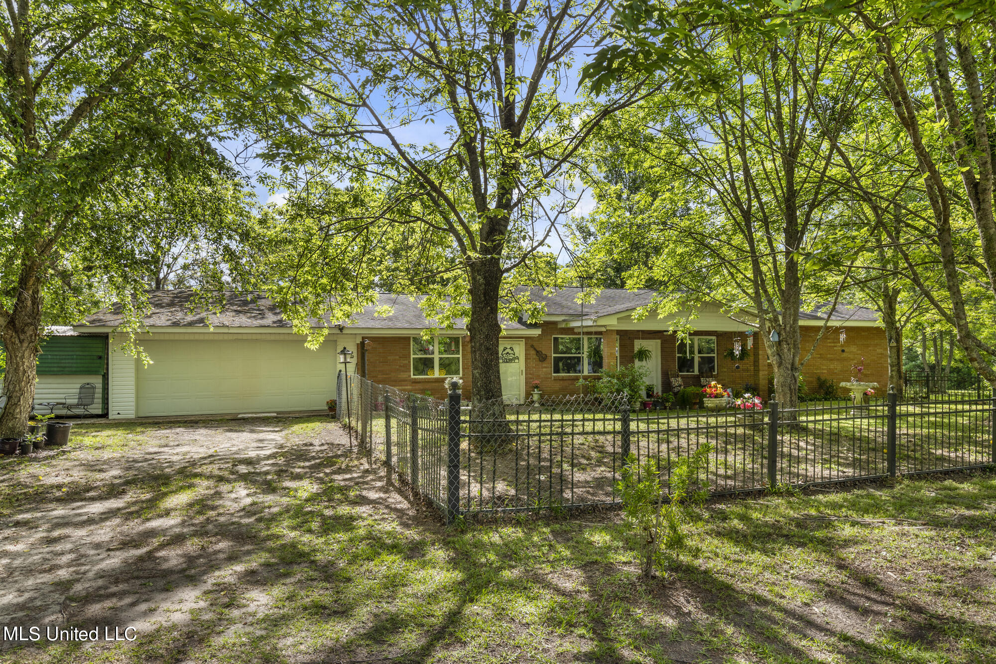 22472 Bells Ferry Road Pass Christian, MS 39571 - Photo 2 of 33 9_ ghubphoto_008.jpg