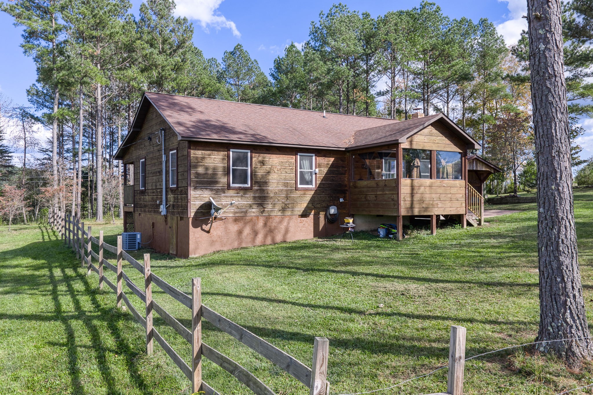 944 Flat Rock Road Crossville, TN 38572 - Photo 24 of 51 a front view of a house with garden