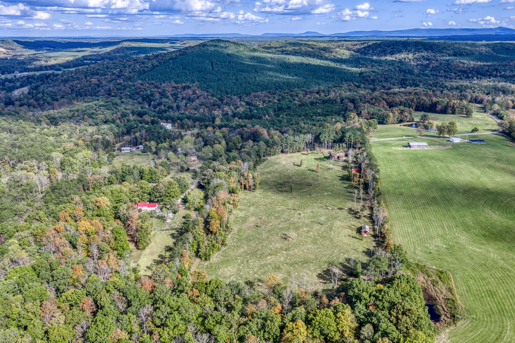 944 Flat Rock Road Crossville, TN 38572 - Photo 48 of 51 a view of a lake with a mountain