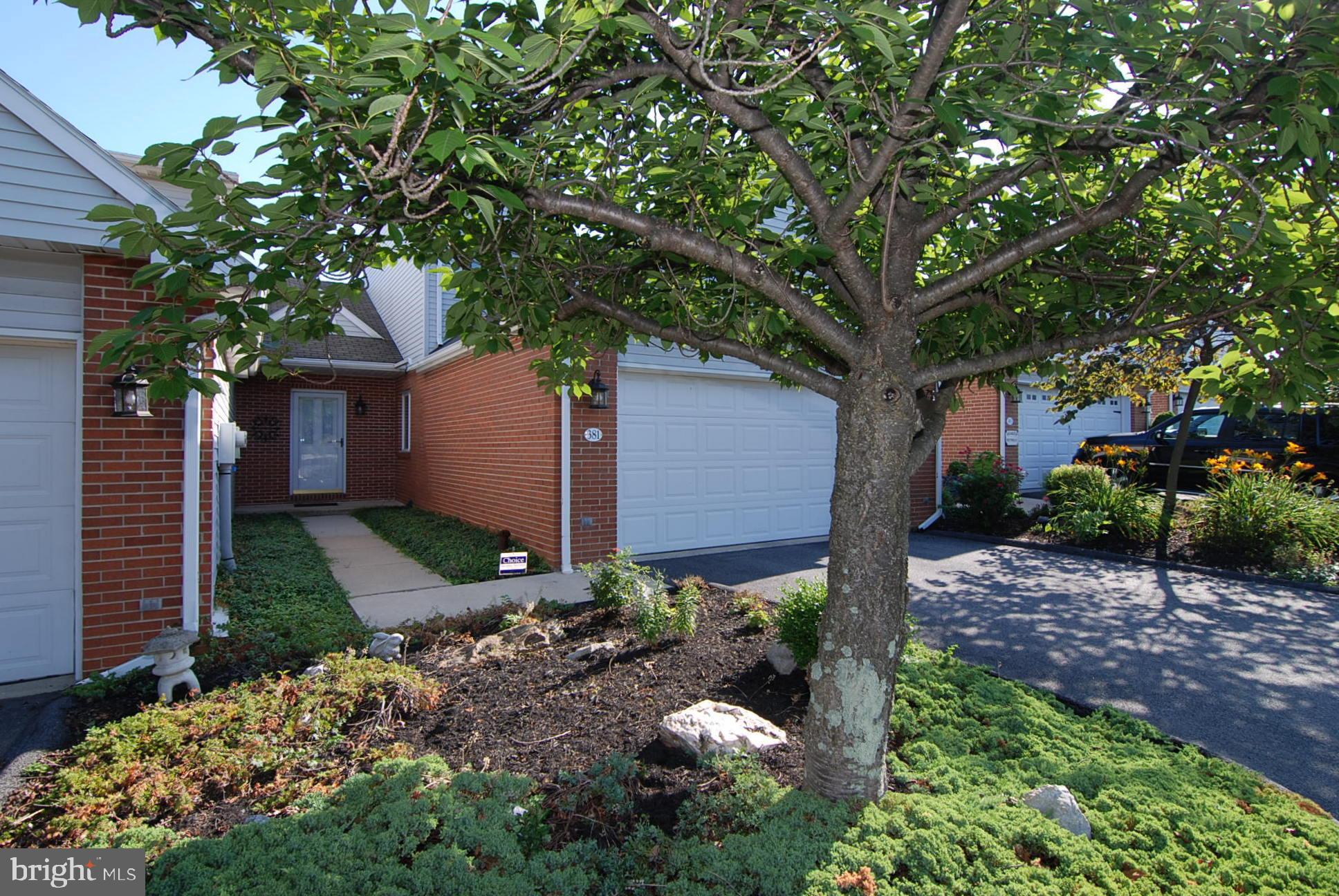 381 Tri Hill Road York, PA 17403 - Photo 3 of 50