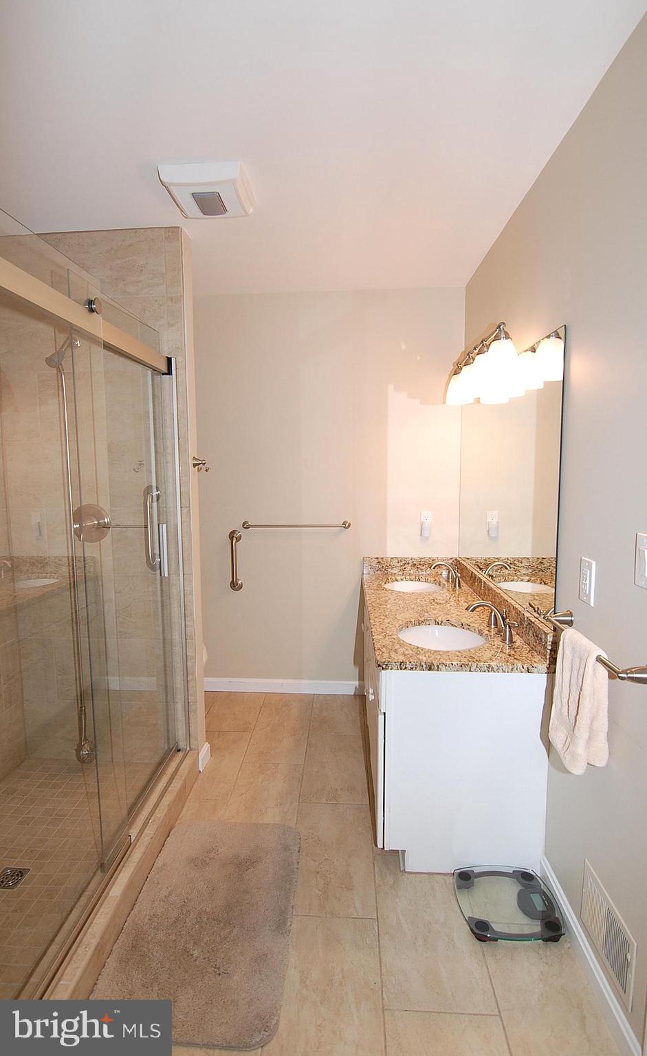 381 Tri Hill Road York, PA 17403 - Photo 28 of 50 First Floor Full Bath