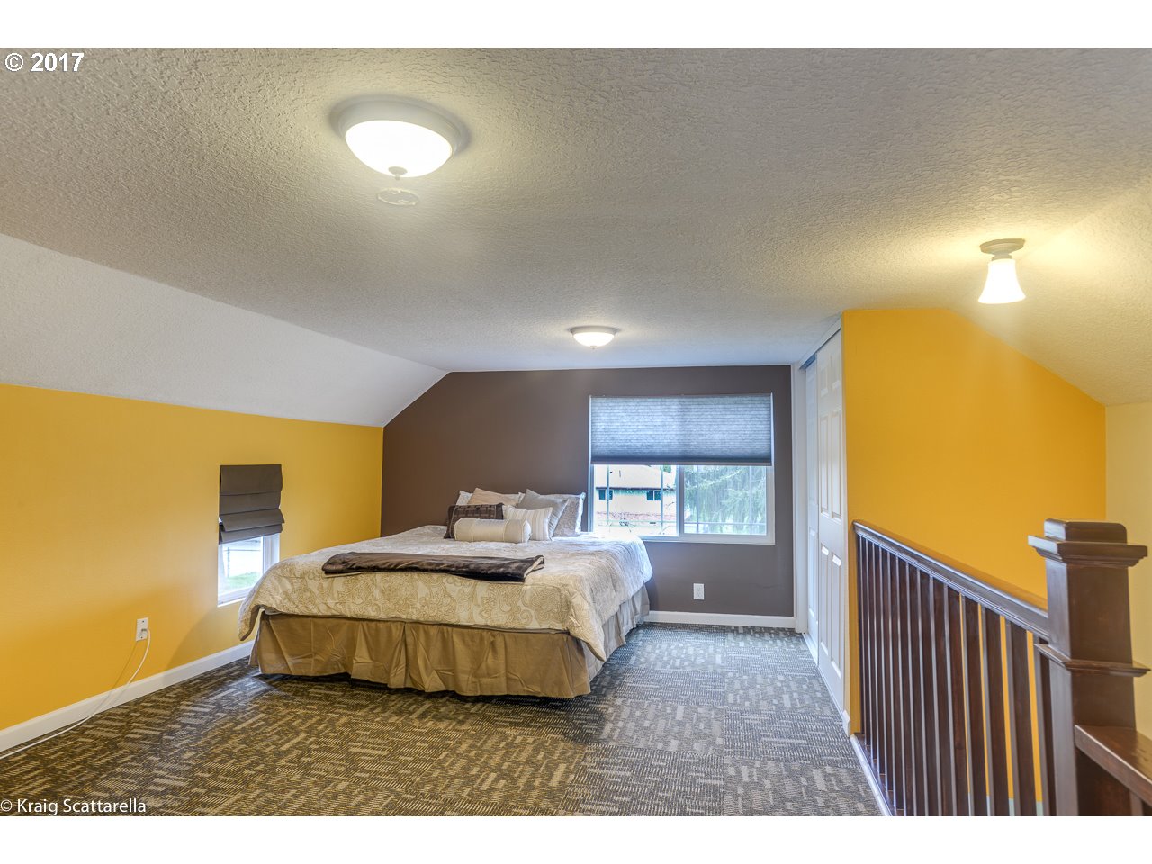 8631 Southeast Jannsen Road Portland, OR 97267 - Photo 17 of 25 Gallery Image 17