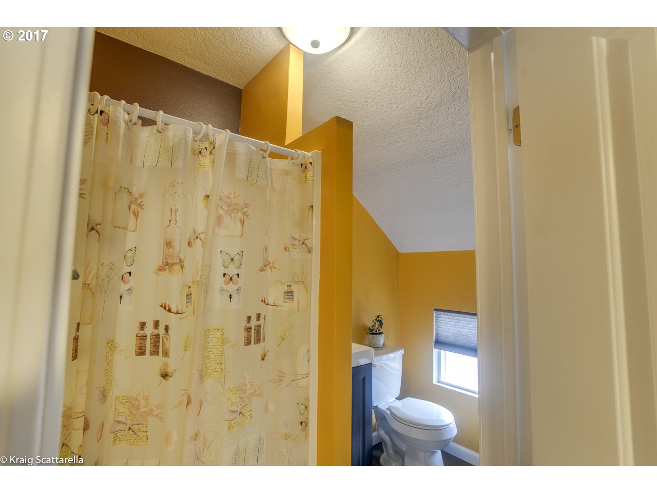 8631 Southeast Jannsen Road Portland, OR 97267 - Photo 18 of 25 Gallery Image 18