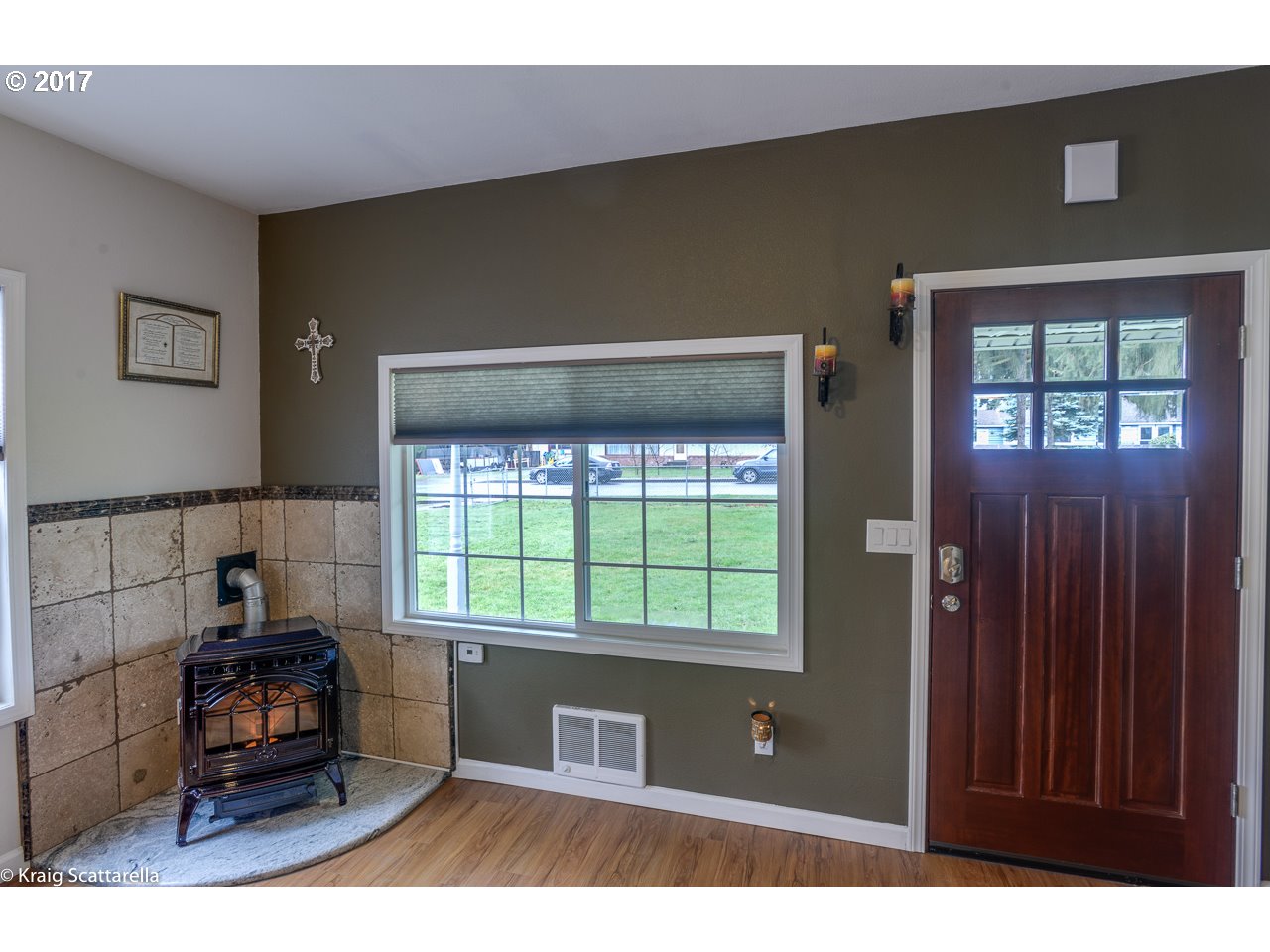 8631 Southeast Jannsen Road Portland, OR 97267 - Photo 2 of 25 Gallery Image 2