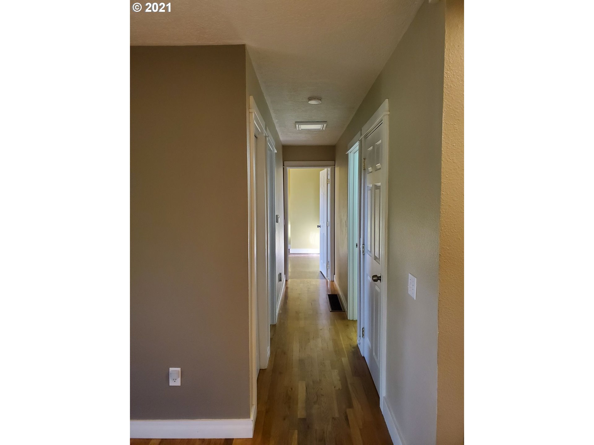 53333 West Lane Road Scappoose, OR 97056 - Photo 11 of 30 Gallery Image 11
