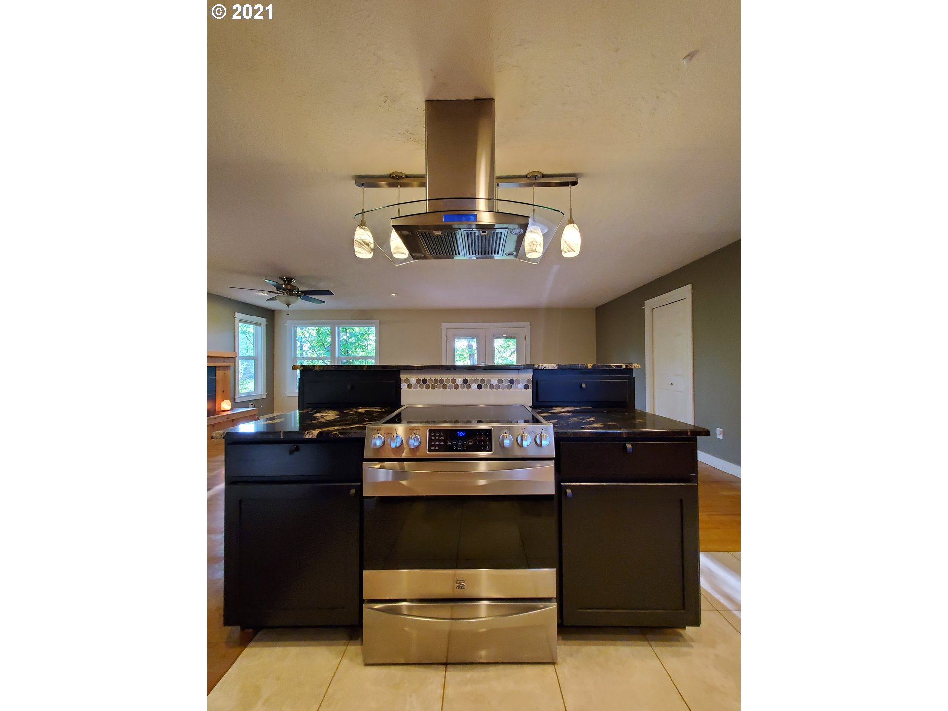 53333 West Lane Road Scappoose, OR 97056 - Photo 3 of 30 Gallery Image 3
