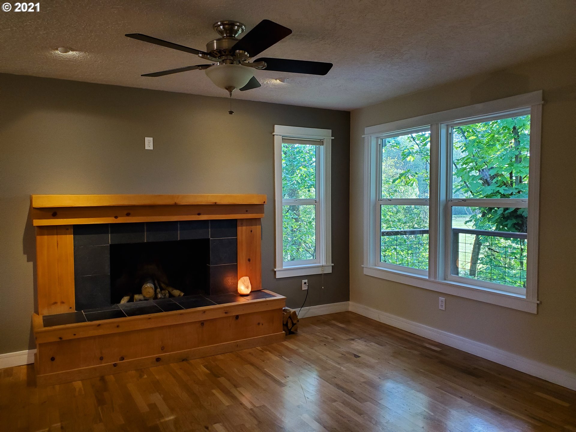 53333 West Lane Road Scappoose, OR 97056 - Photo 6 of 30 Gallery Image 6