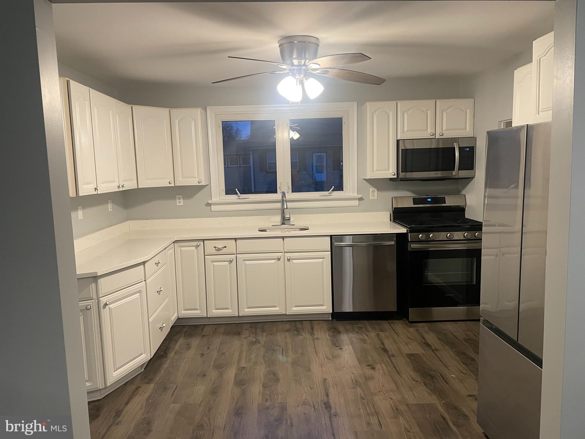 516 Brooke Avenue Magnolia, NJ 08049 - Photo 8 of 34