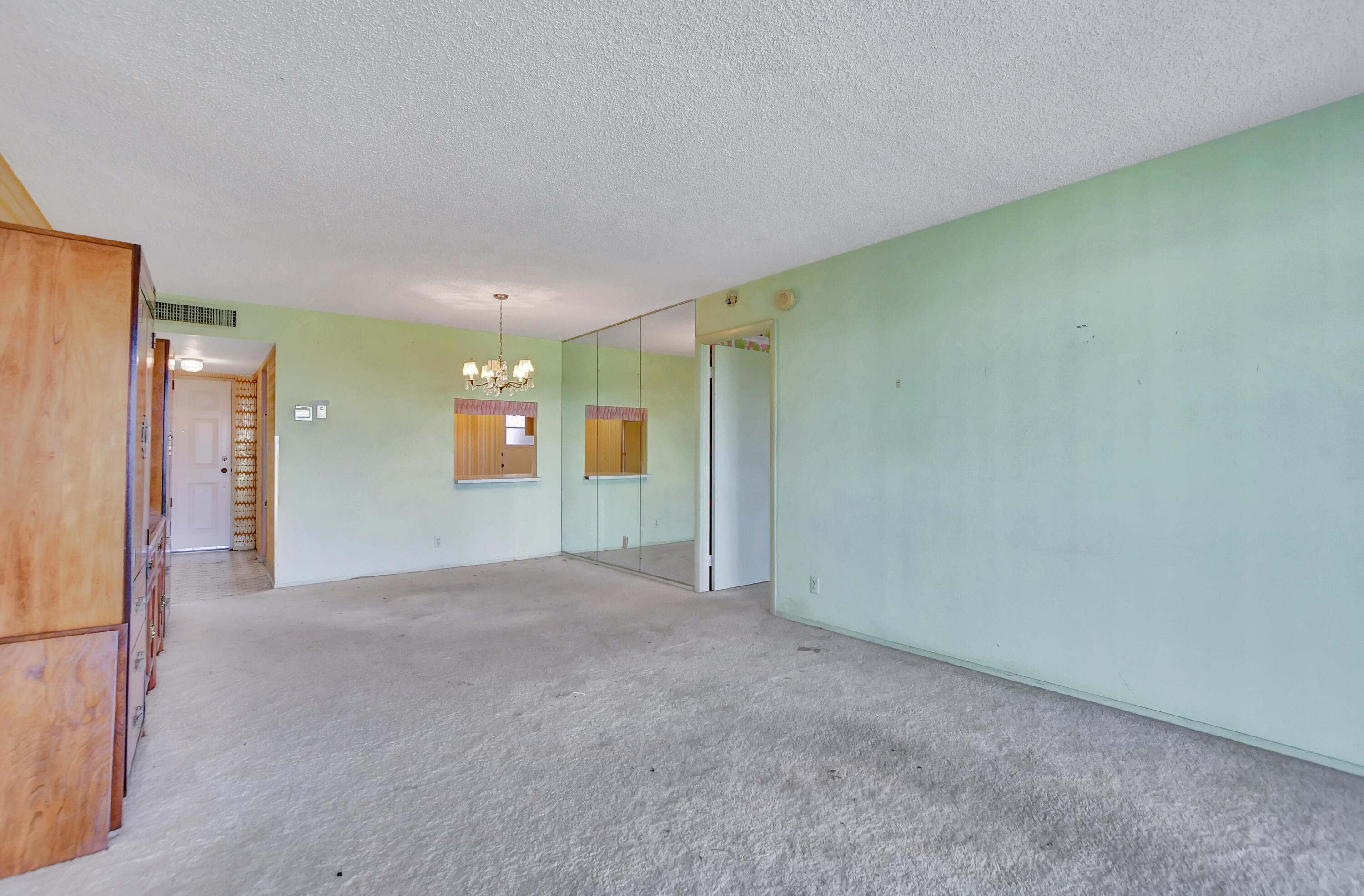 6699 Northwest 2nd Avenue, Unit PHP Boca Raton, FL 33487 - Photo 8 of 36 Living Room