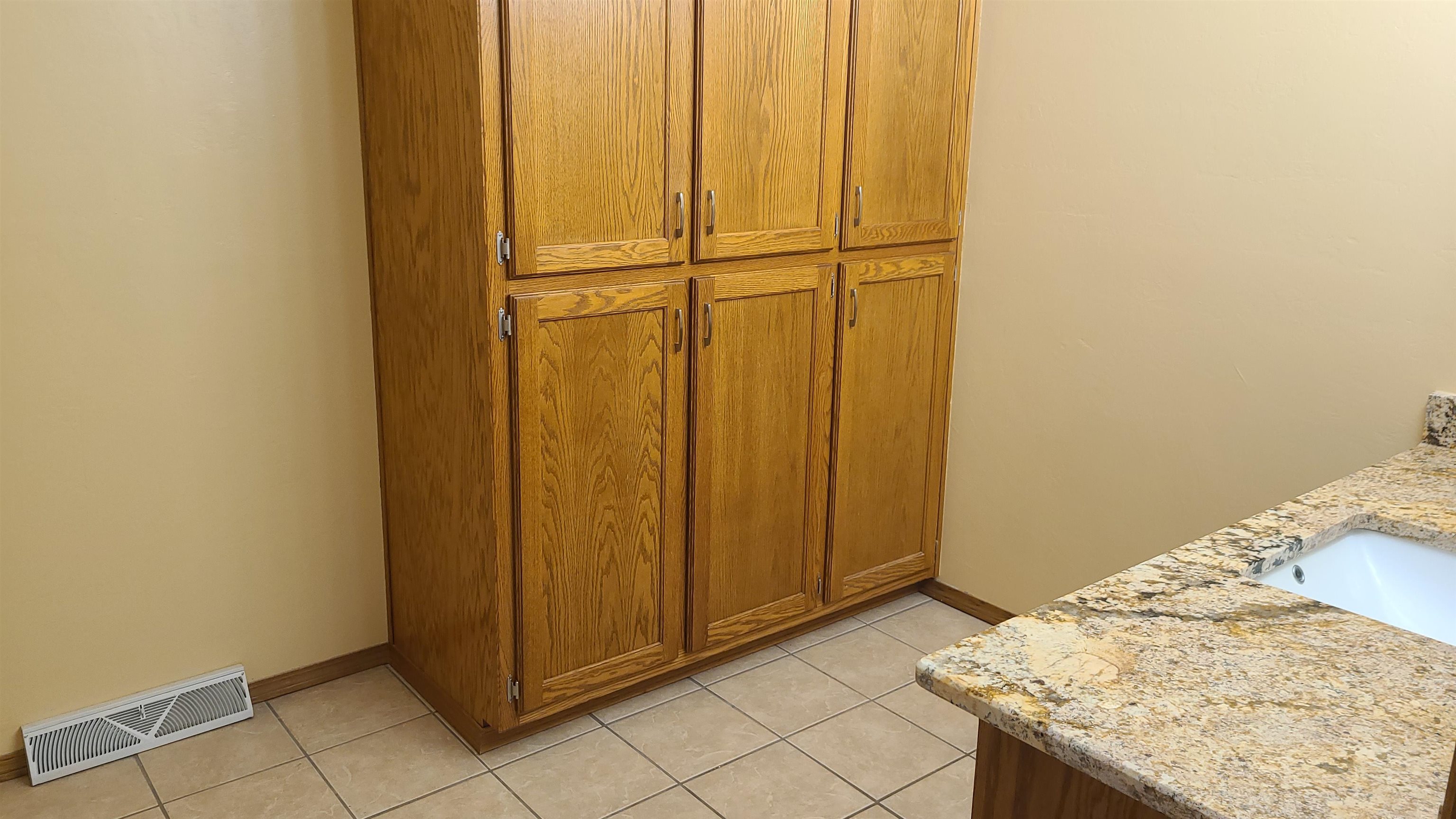 1807 Ridgeway Drive, Unit 38 De Pere, WI 54115 - Photo 27 of 35