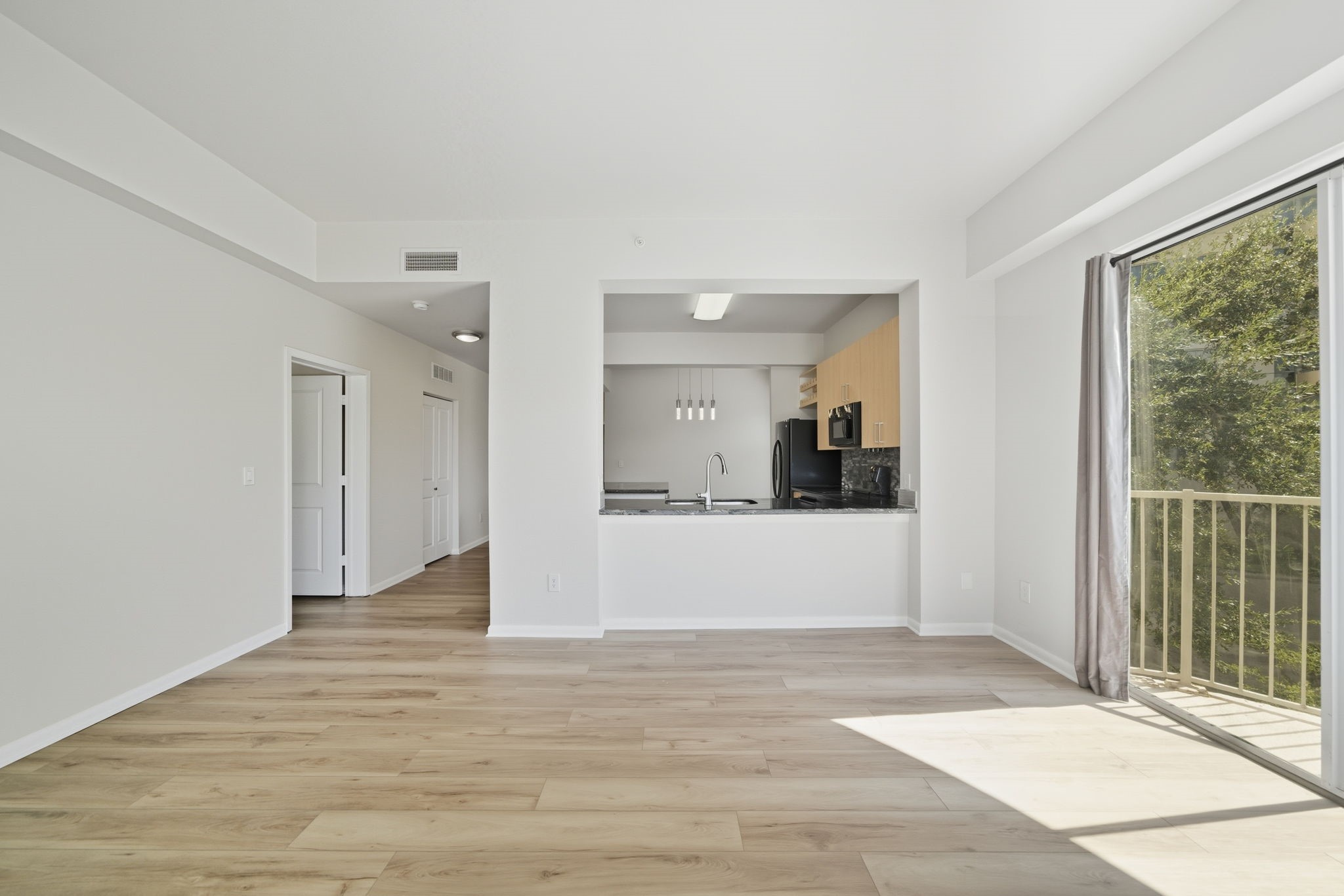 3505 Sage Road, Unit 202 Houston, TX 77056 - Photo 11 of 22