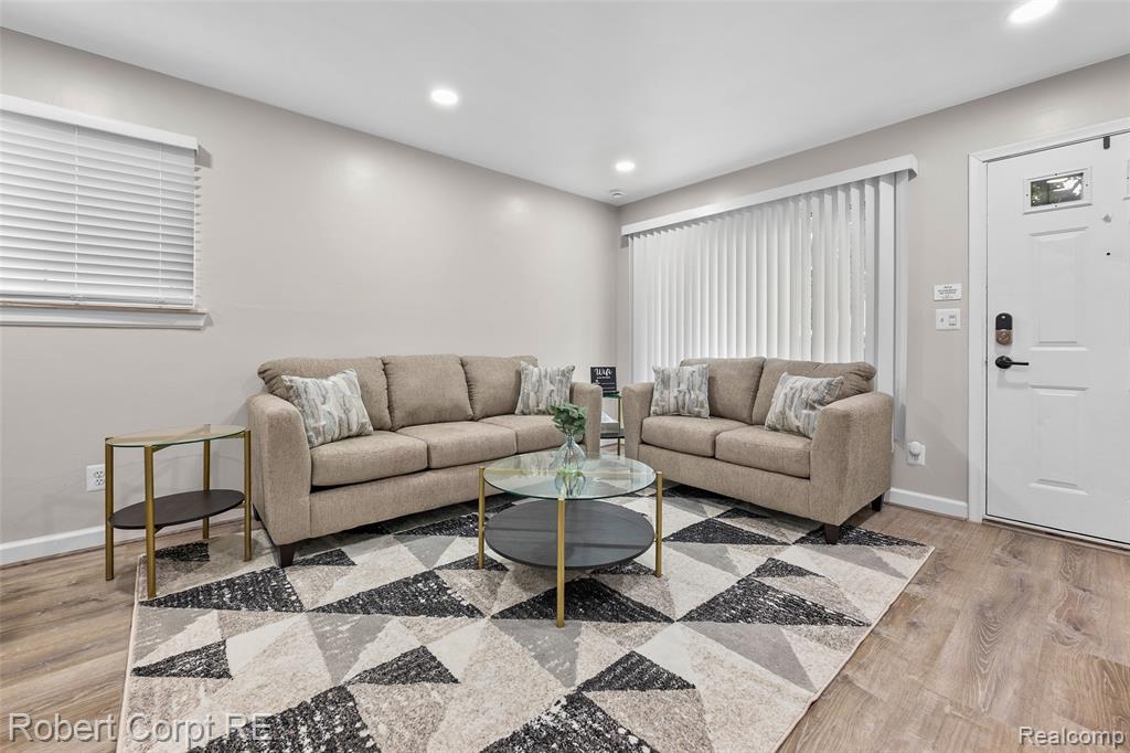 4772 Harding Street Dearborn Heights, MI 48125 - Photo 9 of 22