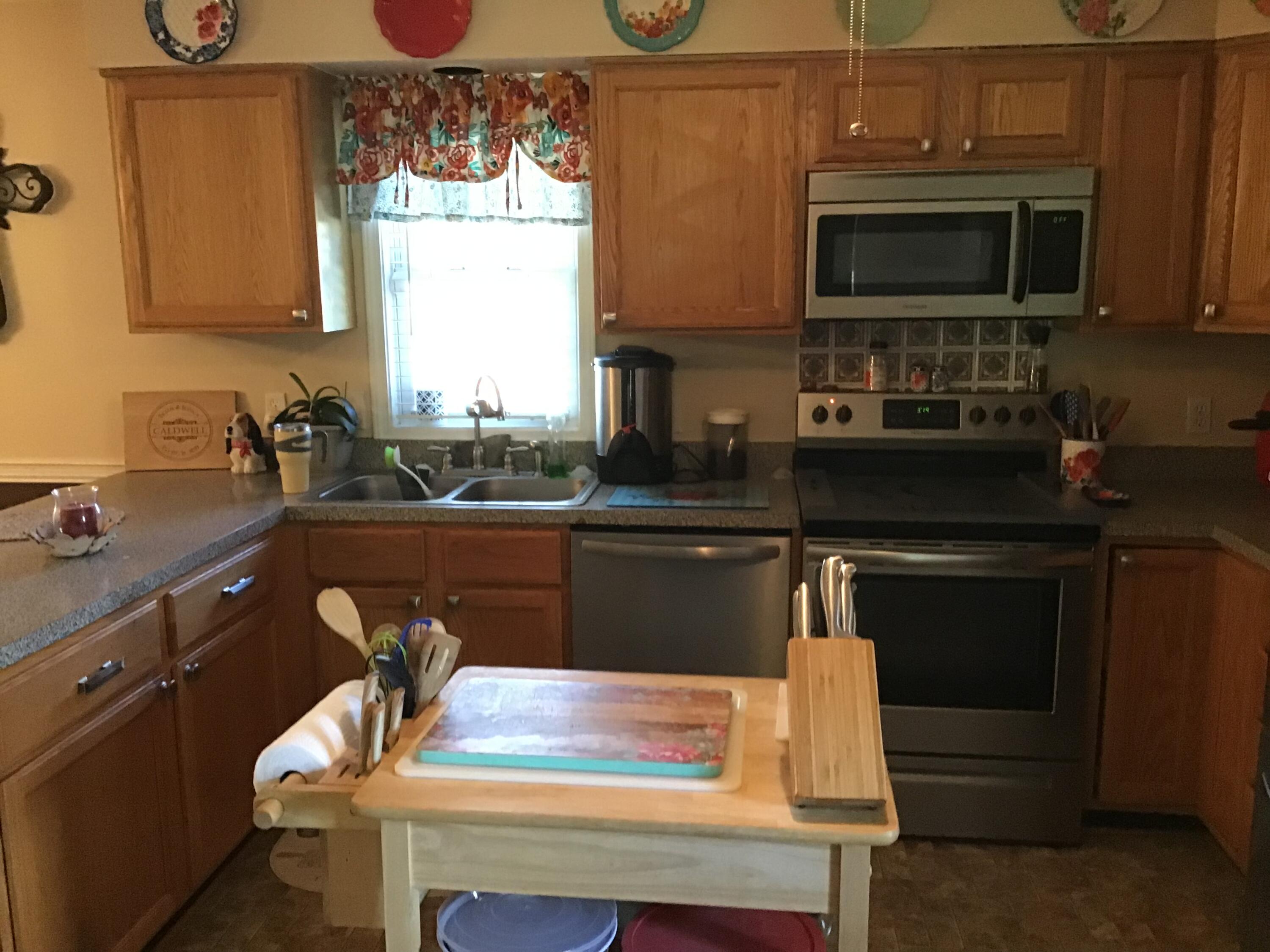 12408 Edna Road Coeburn, VA 24230 - Photo 11 of 48 *