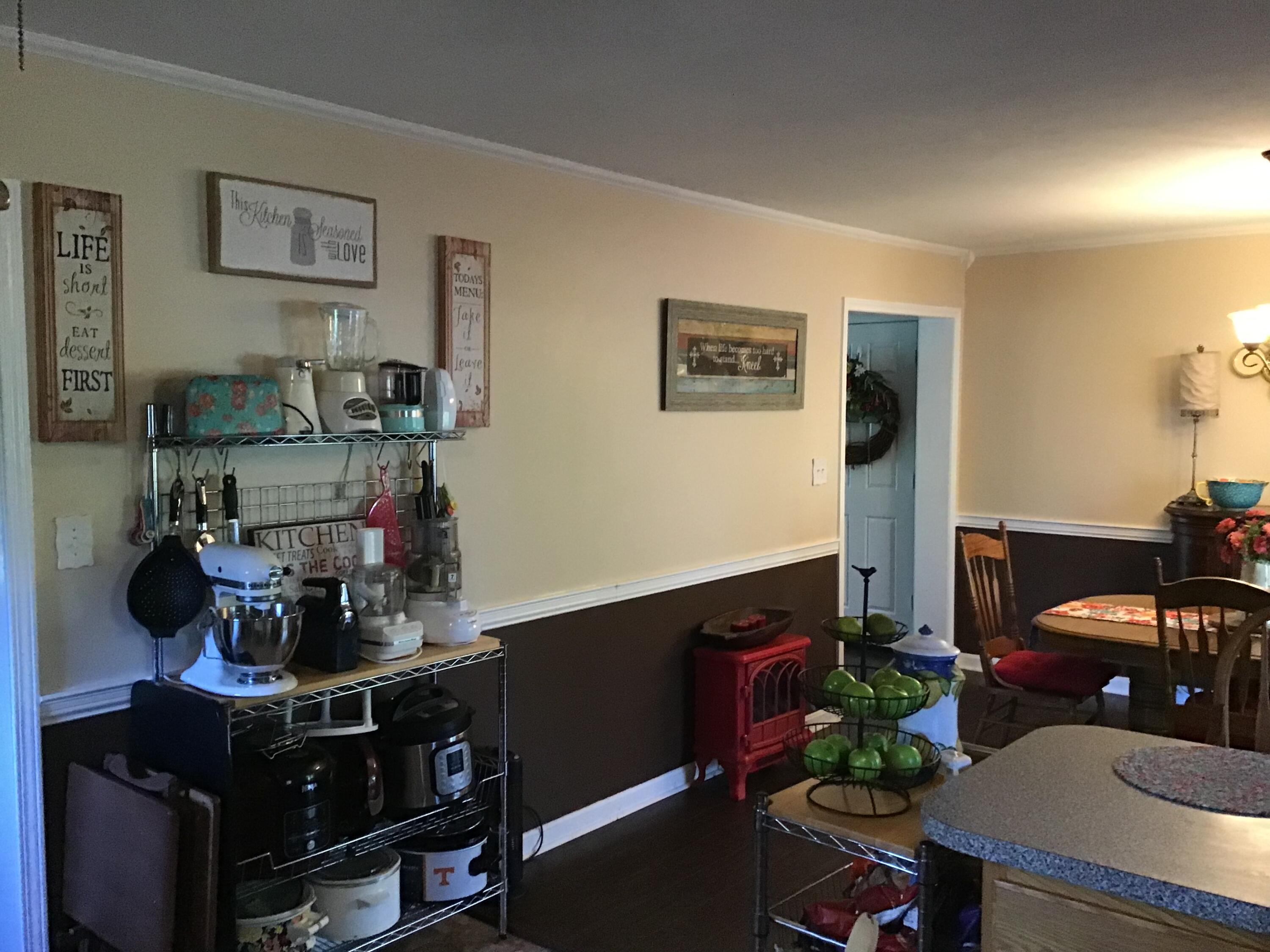 12408 Edna Road Coeburn, VA 24230 - Photo 15 of 48 *