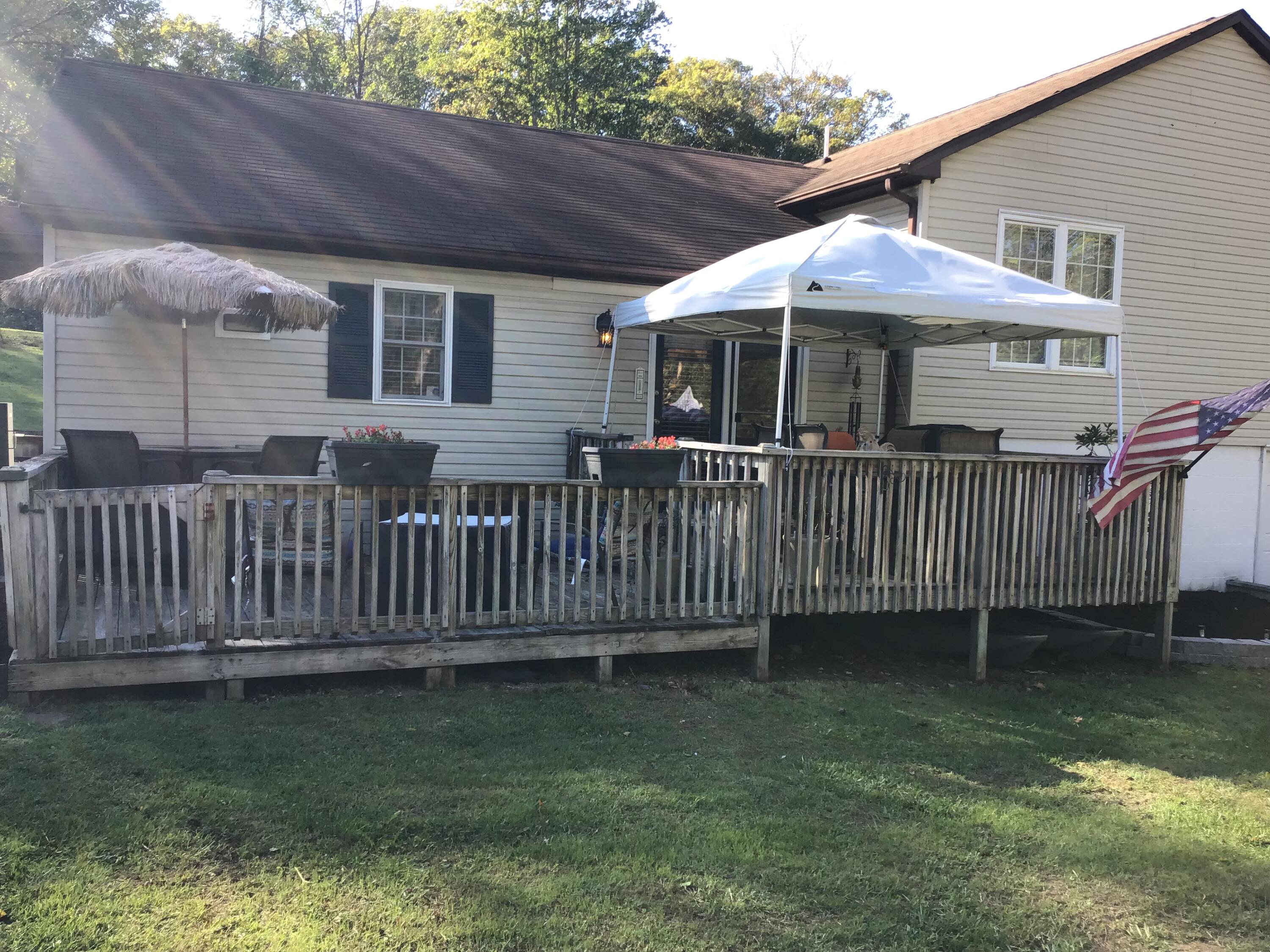 12408 Edna Road Coeburn, VA 24230 - Photo 35 of 48 BACK DECK
