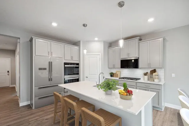 $550,000 | 712 Winterberry Lane, Waconia, MN 55387