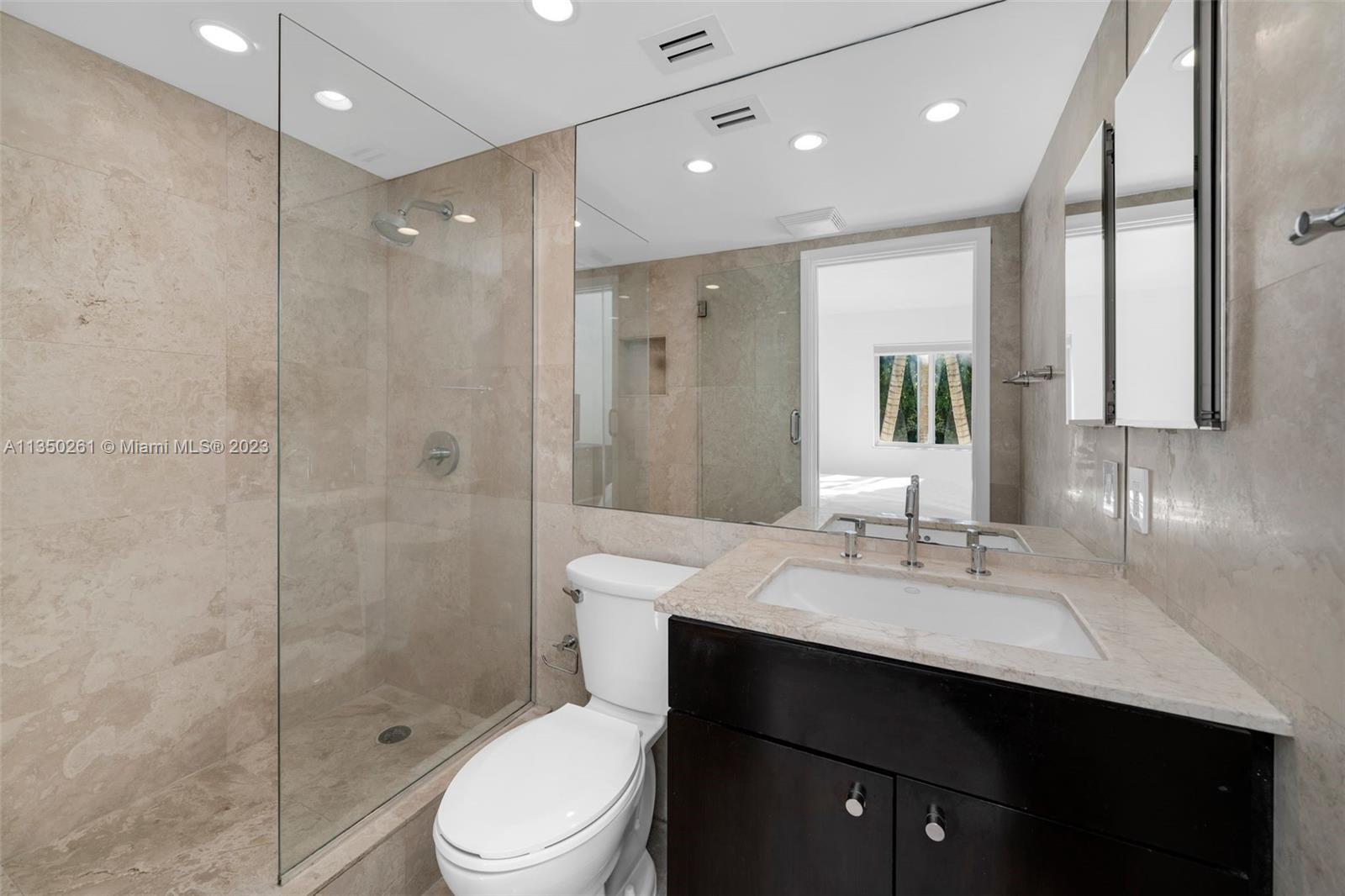 1401 Bay Road, Unit 207 Miami Beach, FL 33139 - Photo 11 of 26 Primary Bathroom