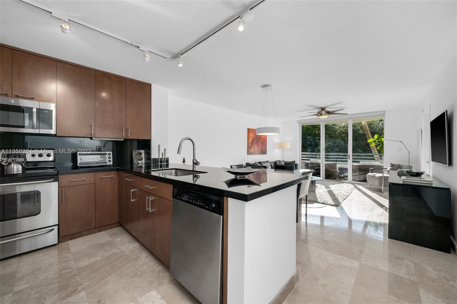 Open kitchen
