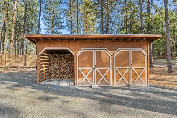 $399,000 | 1474 B Evans Cutoff Road, Evans, WA 99126