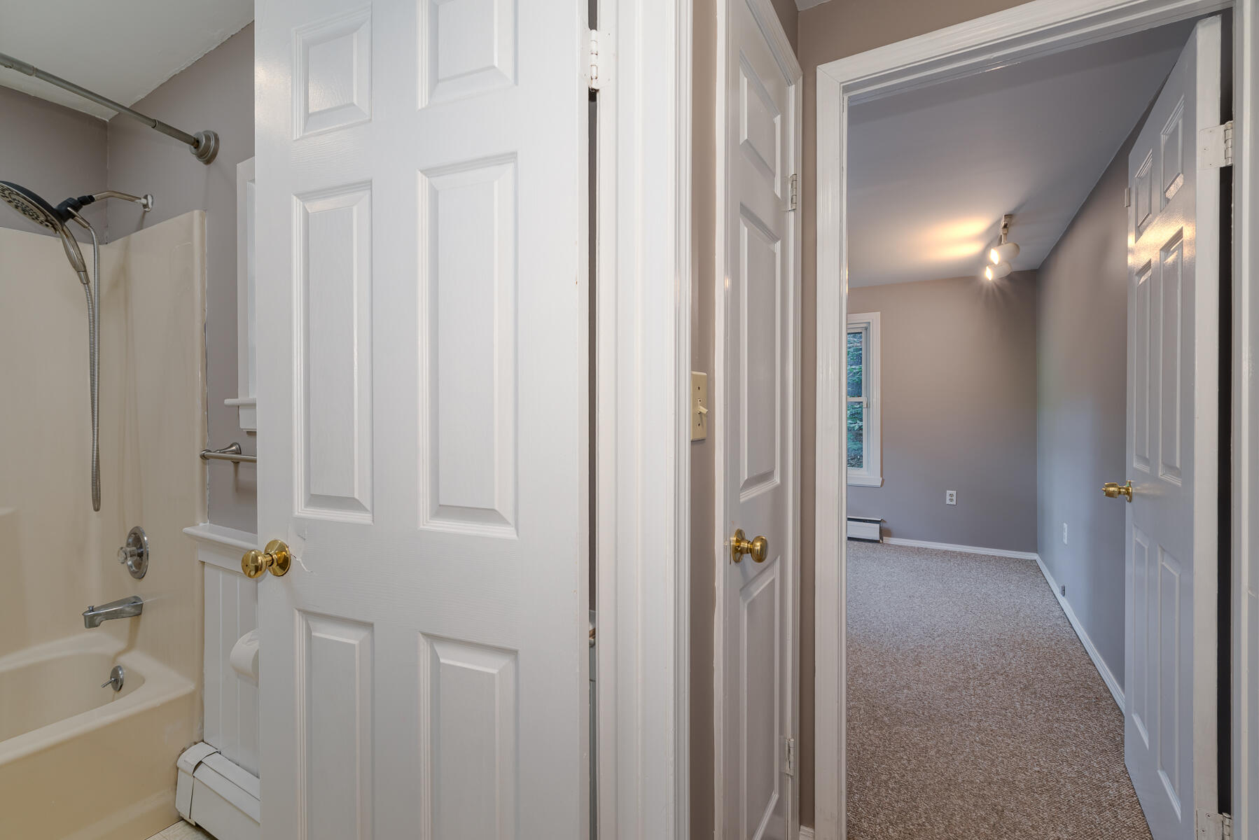 52 Oregon Road Mashpee, MA 02649 - Photo 14 of 35 52 Oregon -36