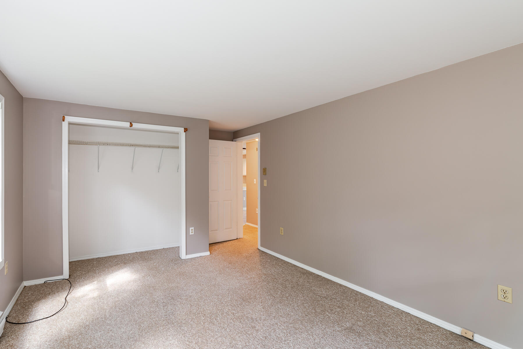 52 Oregon Road Mashpee, MA 02649 - Photo 18 of 35 52 Oregon -27