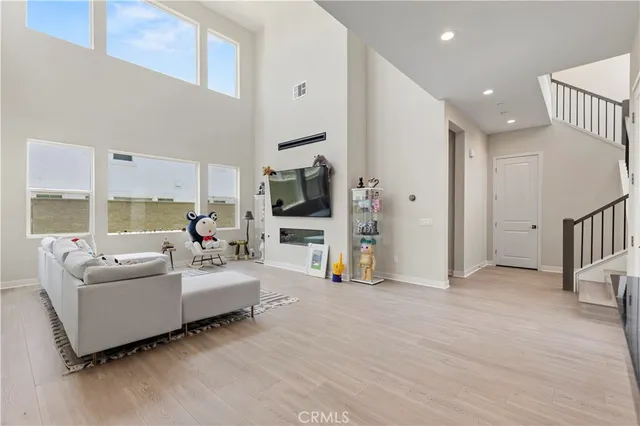 $1,899,000 | 120 Holliston, Lake Forest, CA 92630