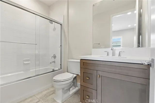 $1,899,000 | 120 Holliston, Lake Forest, CA 92630