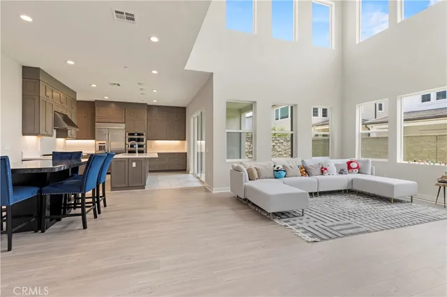 $1,899,000 | 120 Holliston, Lake Forest, CA 92630