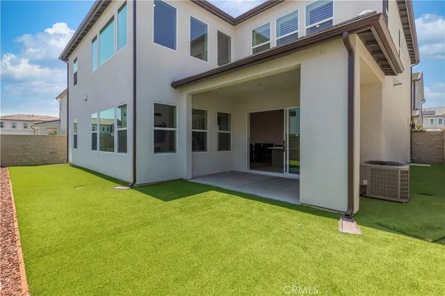 $1,899,000 | 120 Holliston, Lake Forest, CA 92630