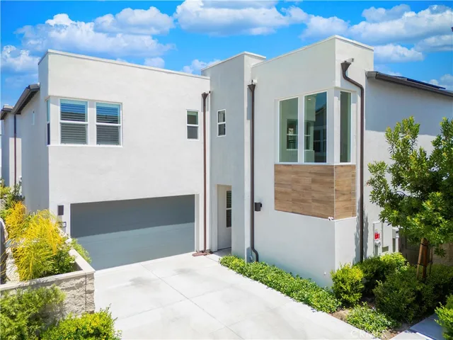 $1,899,000 | 120 Holliston, Lake Forest, CA 92630