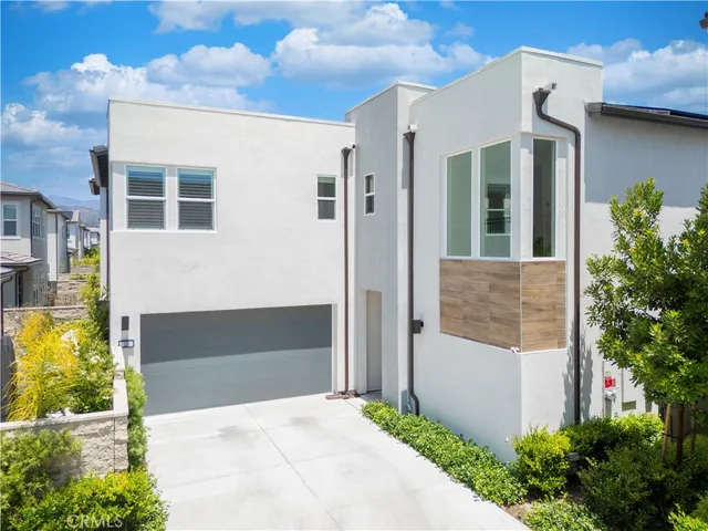 $1,899,000 | 120 Holliston, Lake Forest, CA 92630