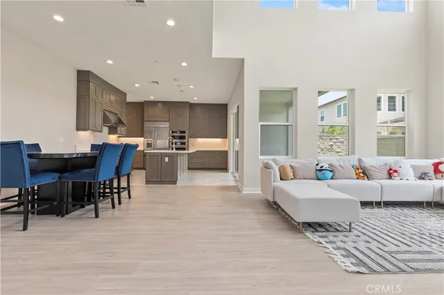 $1,899,000 | 120 Holliston, Lake Forest, CA 92630