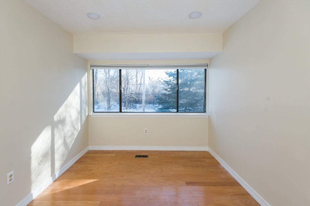 468 Island Street, Unit 468 Stoughton, MA 02072 - Photo 19 of 32