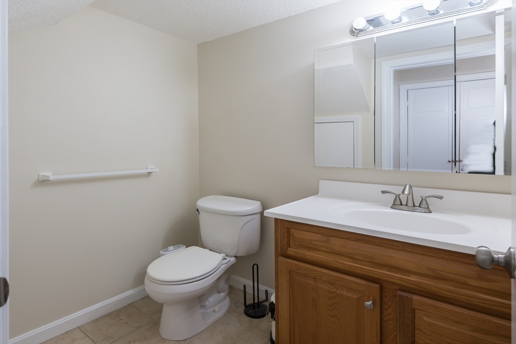 468 Island Street, Unit 468 Stoughton, MA 02072 - Photo 5 of 32