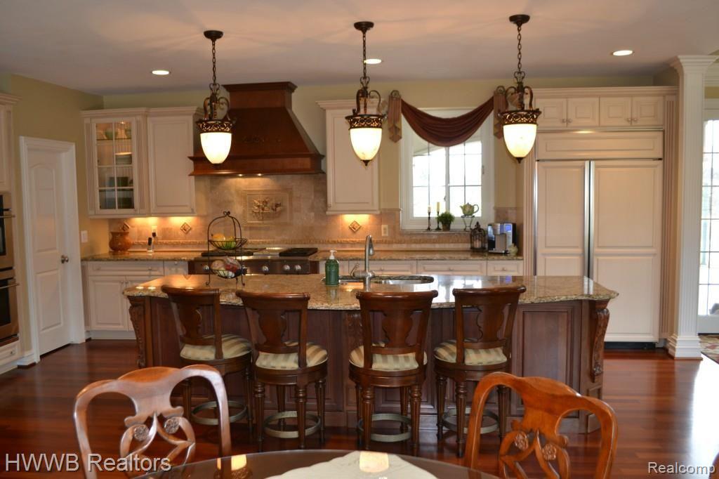 5555 North Livernois Road Rochester, MI 48306 - Photo 68 of 99 Breakfast Room to Pantry