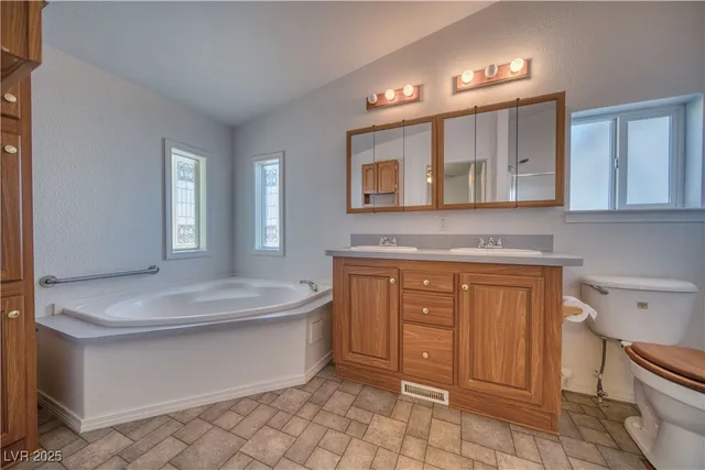 $284,900 | 5421 Genoa Avenue, Pahrump, NV 89060