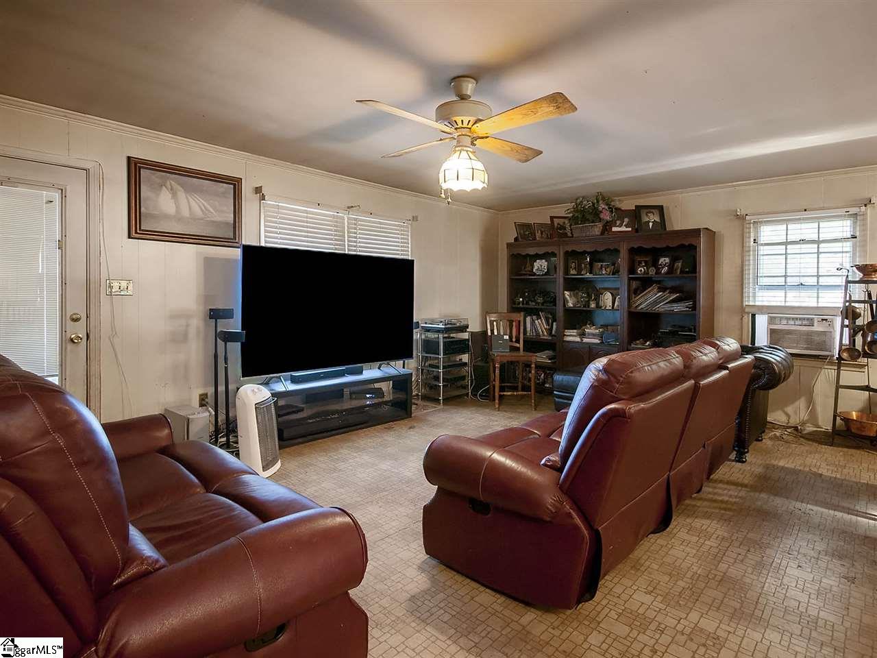 109 Spring Valley Road Greenville, SC 29615 - Photo 12 of 32 Gallery Image 12