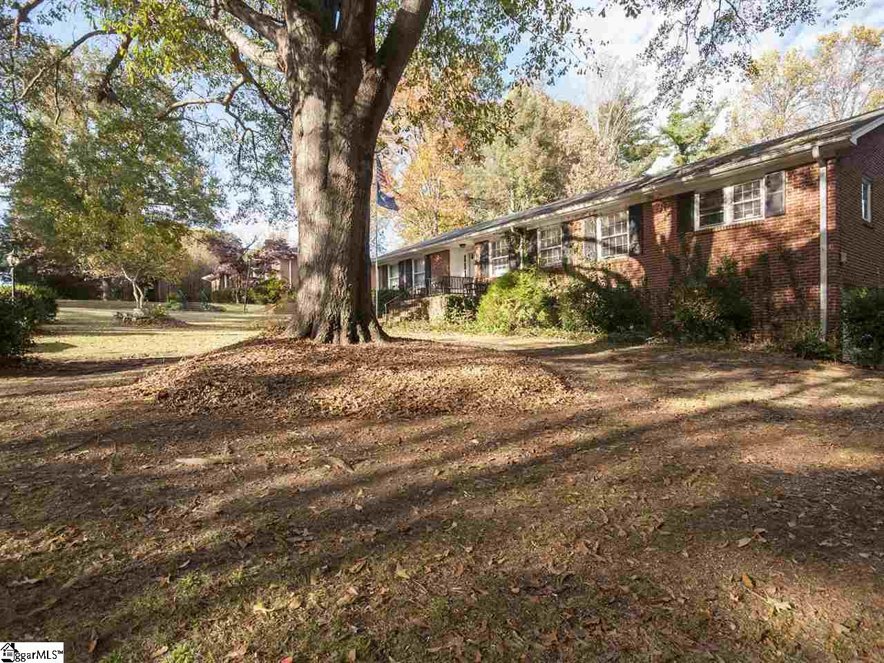 109 Spring Valley Road Greenville, SC 29615 - Photo 3 of 32 Gallery Image 3