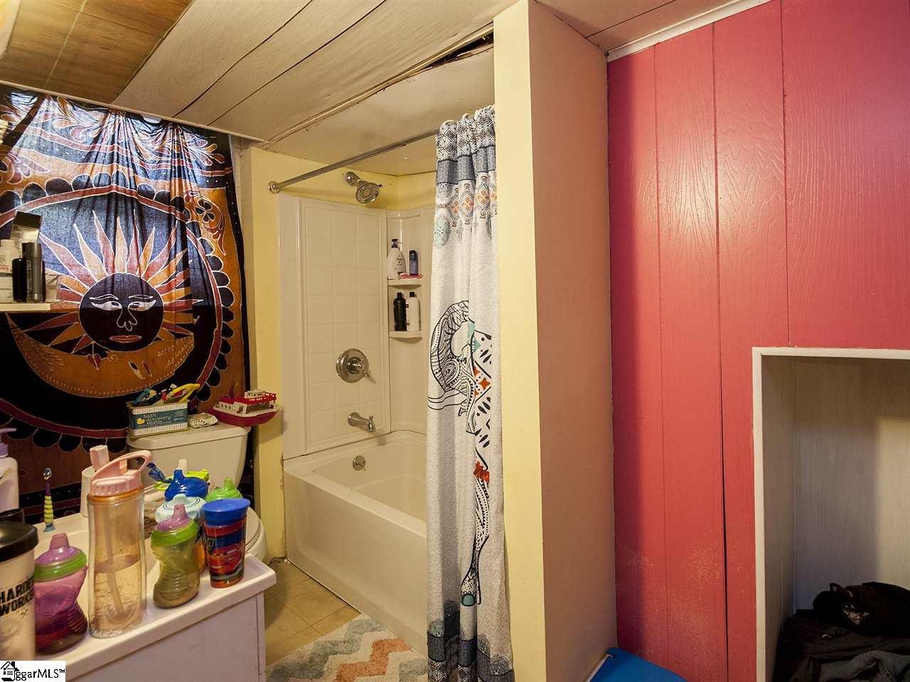 109 Spring Valley Road Greenville, SC 29615 - Photo 27 of 32 Gallery Image 27