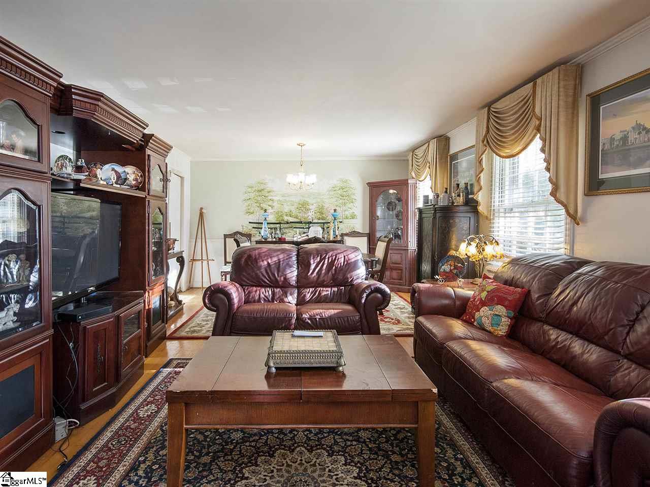 109 Spring Valley Road Greenville, SC 29615 - Photo 6 of 32 Gallery Image 6