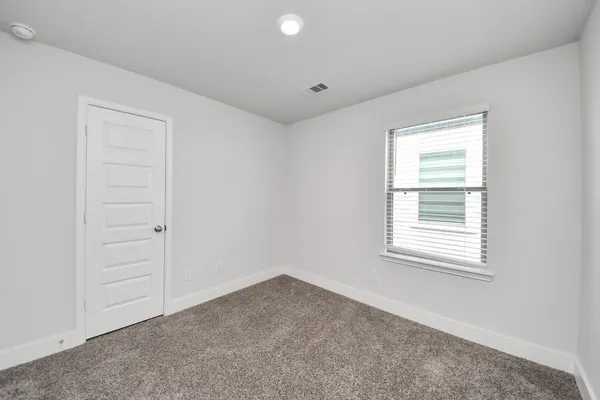 $2,550 | 4423 Santorini Lane, Houston, TX 77045
