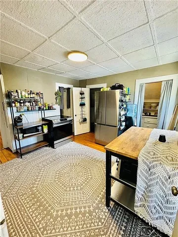 $1,850 | 1071 Main Street, Unit 3, Pawtucket, RI 02860