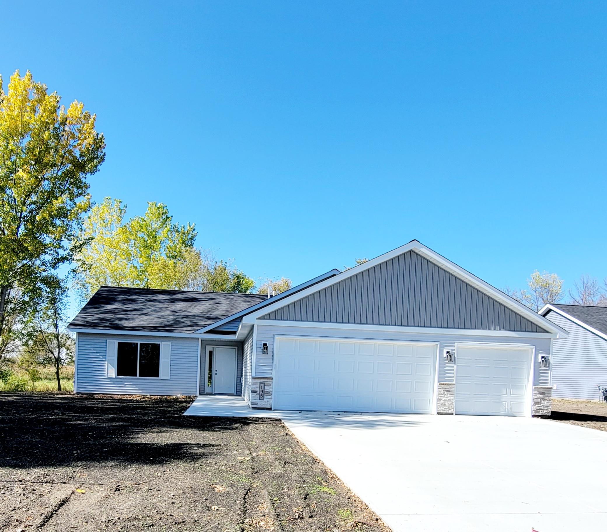 1088 Cullen Street St. Peter, MN 56082 - Photo 4 of 24