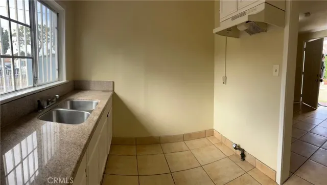 $1,475 | 4616 West 111th Street, Inglewood, CA 90304