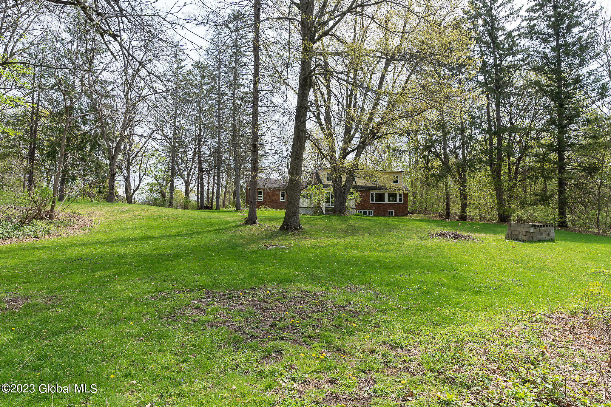 92 Ashdown Road Clifton Park, NY 12019 - Photo 39 of 45 021-92-Ashdown-Rd