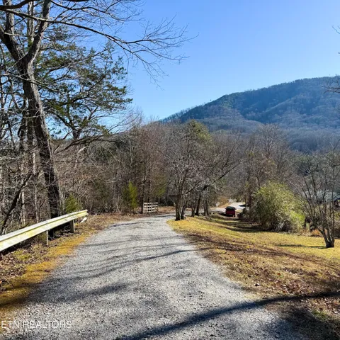 $399,900 | 137 County Road 468, Englewood, TN 37329