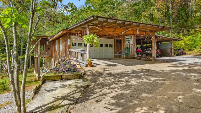 $399,900 | 137 County Road 468, Englewood, TN 37329